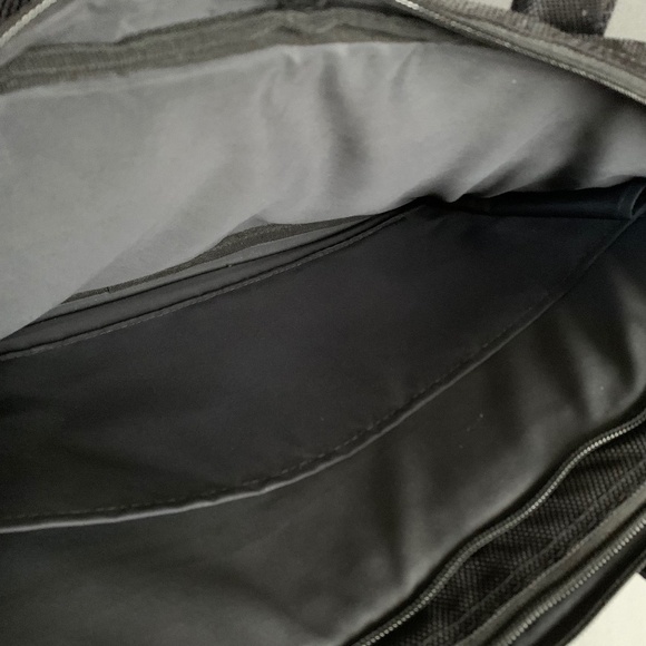 Targus Soft Port Meridian II Laptop Case NWOT - Picture 6 of 9